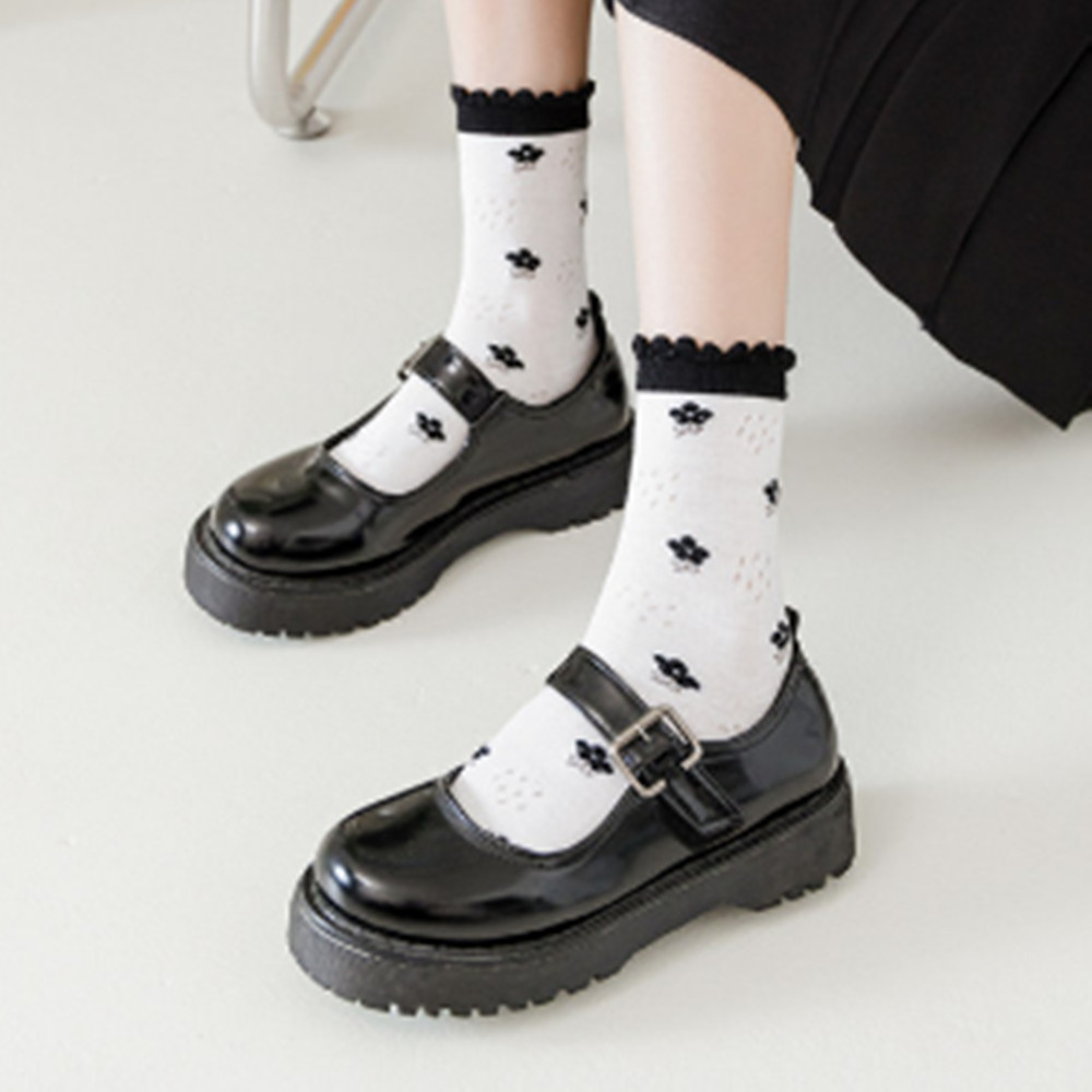 女性レースフラワーショートソックス薄い靴下ローファーローカッ - Invisibility Sock Loafer のレビューと価格