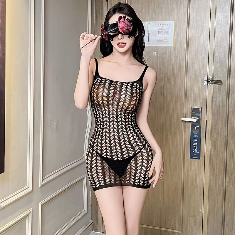セクシーなオープンクロッチボディスーツ、網タイツ、黒のランジ - Fishnet Stocking Women のレビューと価格