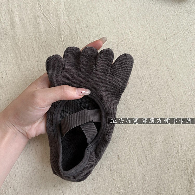 女性用クロスストラップ5本指ヨガソックス滑り止めシリコングリ - No Show Sock Women のレビューと価格